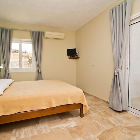 Acropolis Hotel マスーリー エクステリア 写真