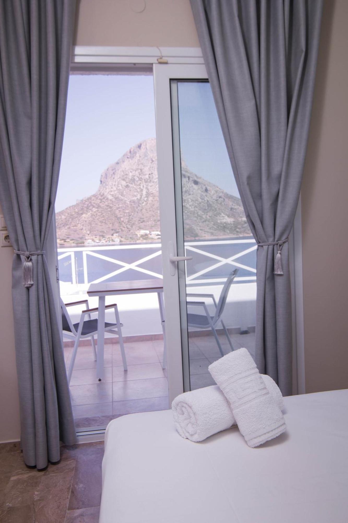 Acropolis Hotel マスーリー エクステリア 写真